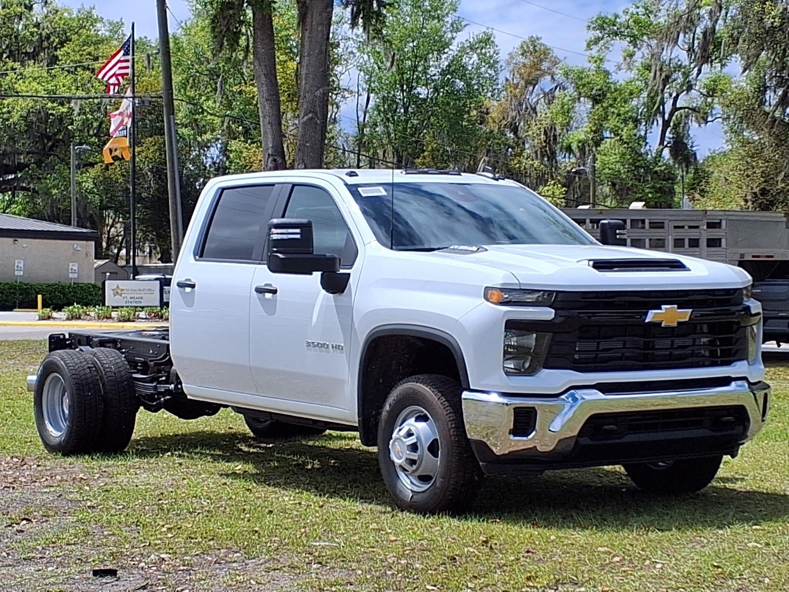 2026 Chevrolet Silverado 3500 HD Chassis Cab Work Truck in Summit White — front three-quarter view