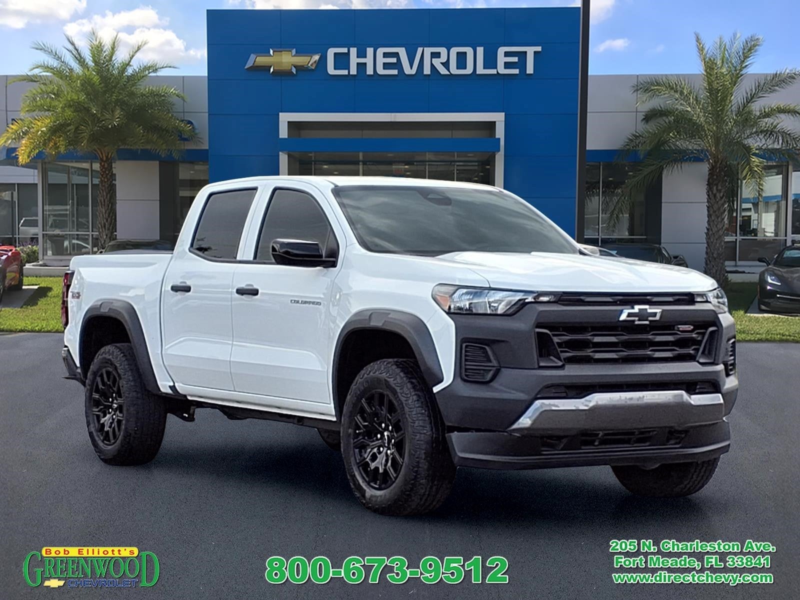 2024 Chevrolet Colorado Trail Boss in Summit White — front three-quarter view