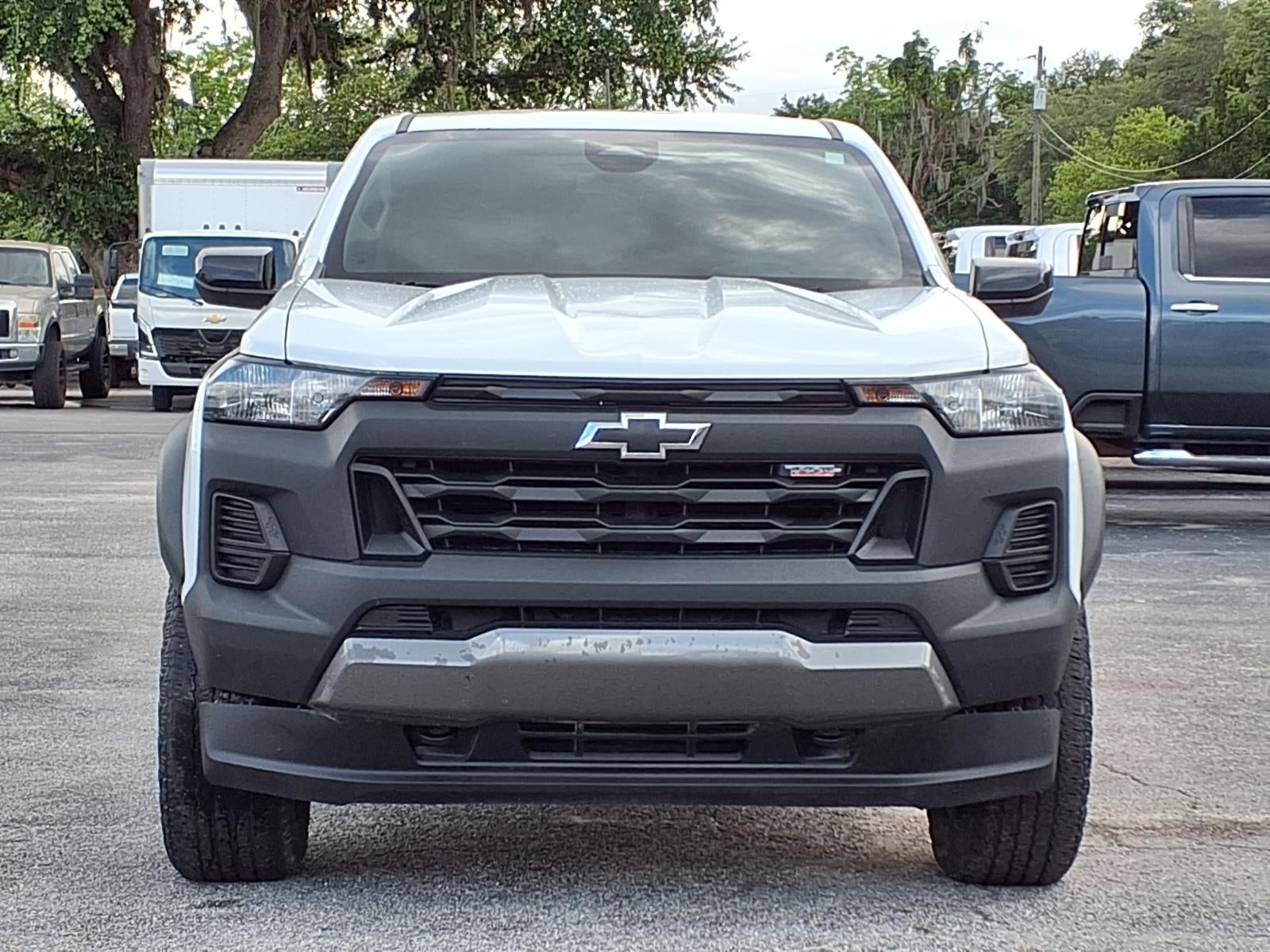 2024 Chevrolet Colorado — side profile view