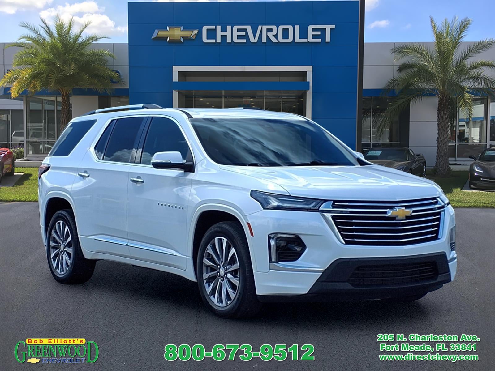 2023 Chevrolet Traverse Premier in Iridescent Pearl Tricoat — front three-quarter view